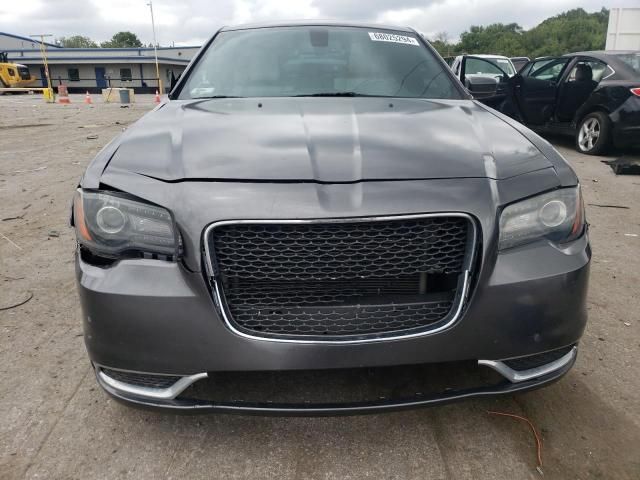 2018 Chrysler 300 S