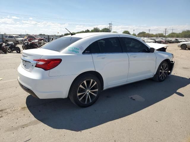 2012 Chrysler 200 Touring