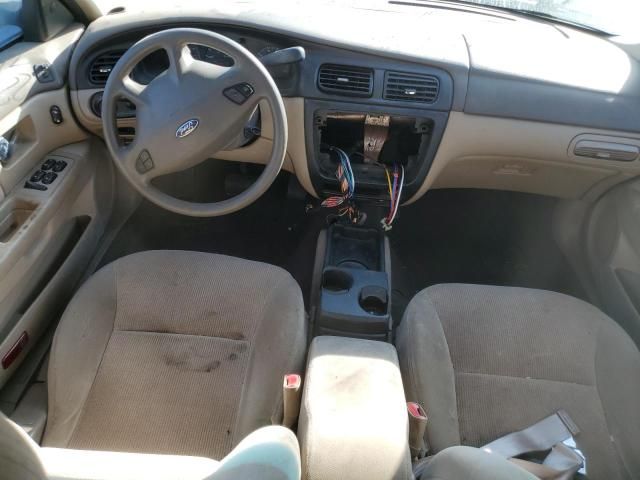 2002 Ford Taurus SE