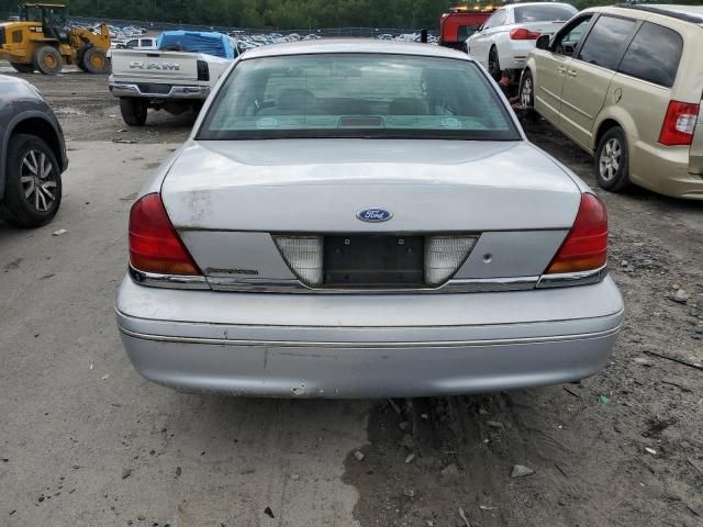 2000 Ford Crown Victoria