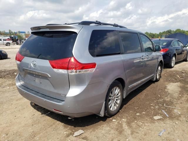 2013 Toyota Sienna XLE