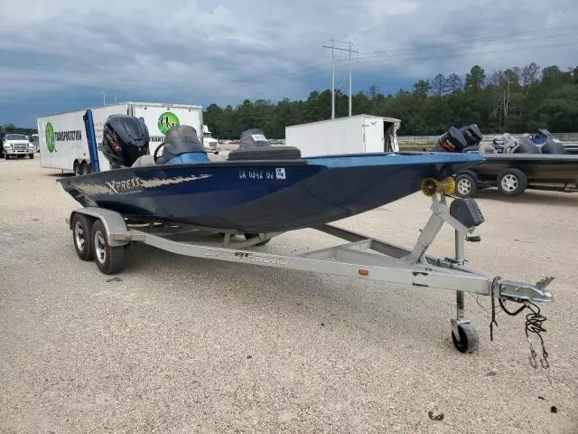 2013 Xpress Boat