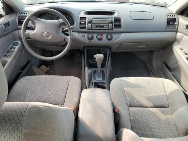 2004 Toyota Camry LE