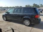 2013 Volkswagen Routan SE