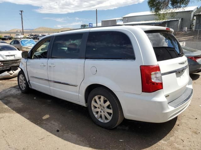 2016 Chrysler Town & Country Touring