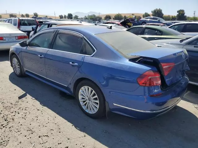 2016 Volkswagen Passat SE