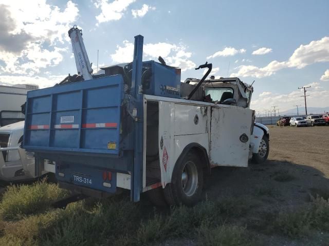 2013 Peterbilt 337