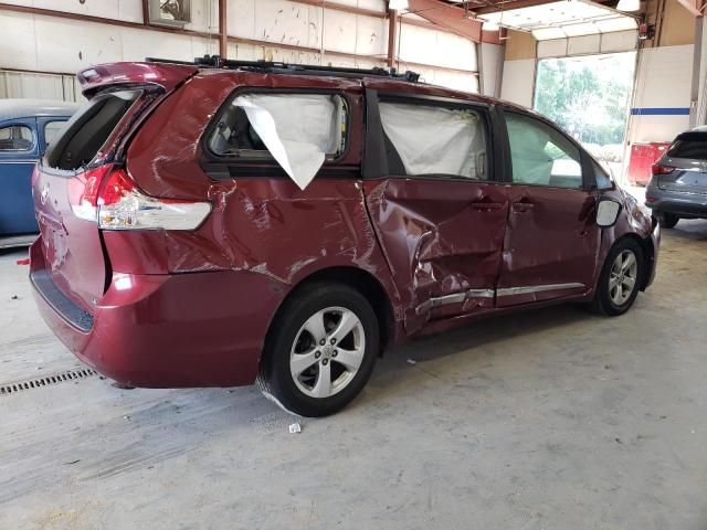 2013 Toyota Sienna LE