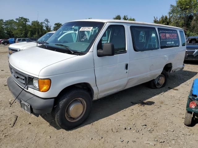 2005 Ford Econoline E350 Super Duty Wagon