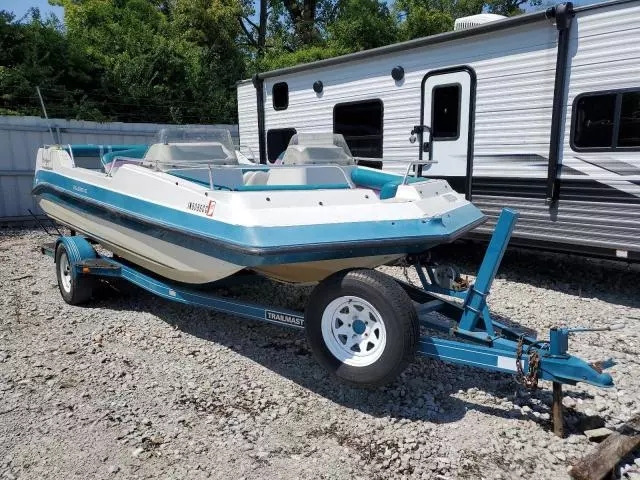 1995 Chal Boat