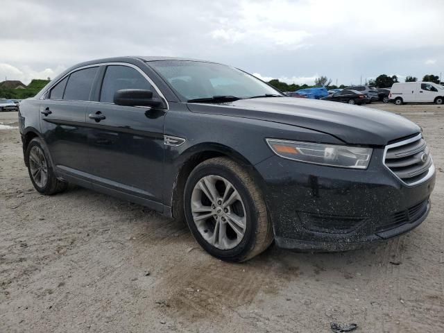 2015 Ford Taurus SE