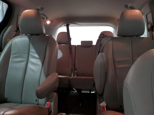 2012 Toyota Sienna XLE