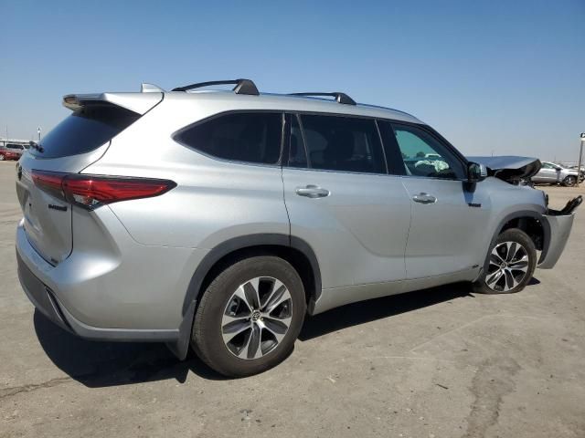 2021 Toyota Highlander Hybrid XLE