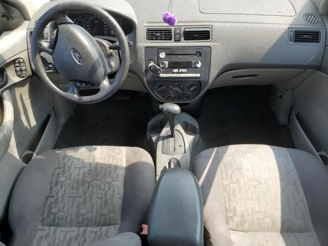 2005 Ford Focus ZX4