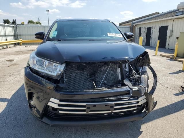 2019 Toyota Highlander SE