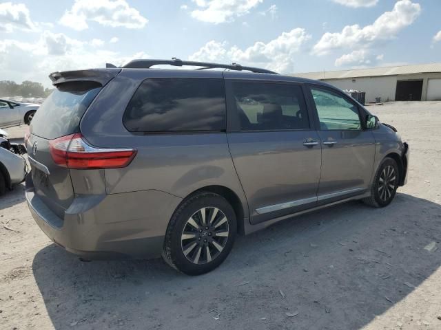 2019 Toyota Sienna XLE