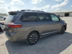 2019 Toyota Sienna XLE