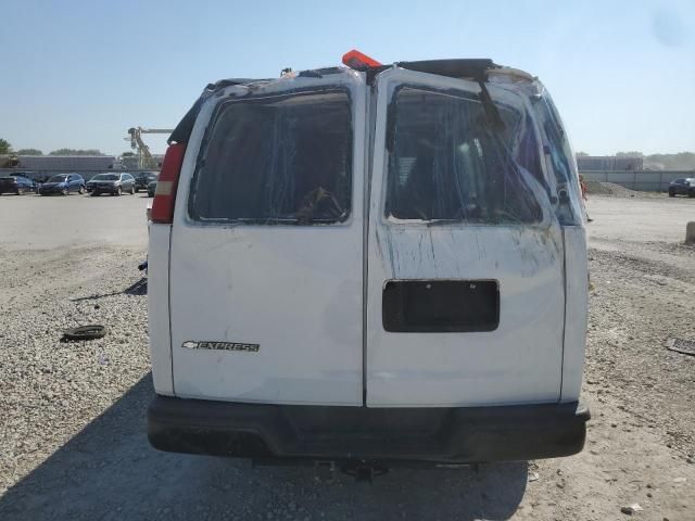 2008 GMC 2008 Chevrolet Express G2500