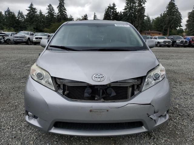 2011 Toyota Sienna XLE