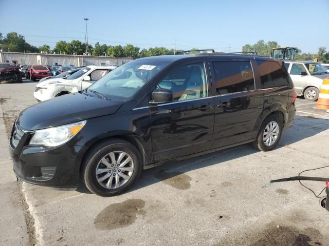 2013 Volkswagen Routan SE