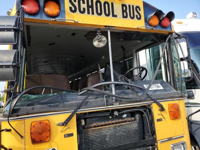 2005 Thomas School Bus