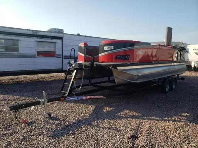 2021 Tahoe Pontoon