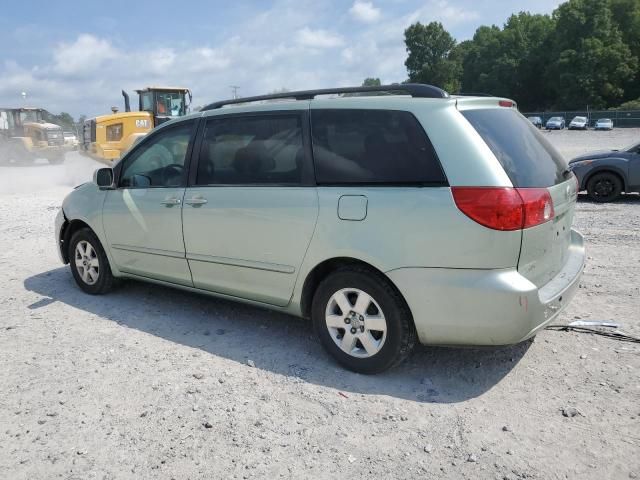 2007 Toyota Sienna XLE