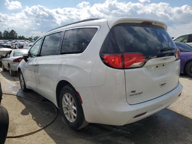 2020 Chrysler Voyager LXI