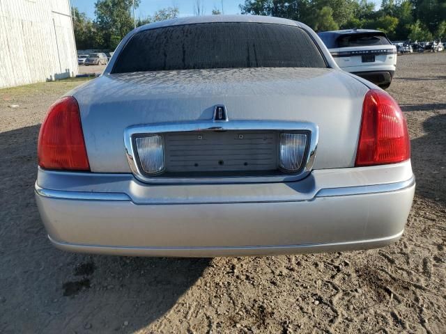 2006 Lincoln Town Car Signature