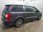 2014 Chrysler Town & Country S