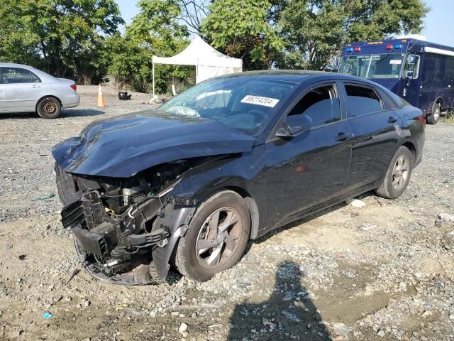 2021 Hyundai Elantra SE