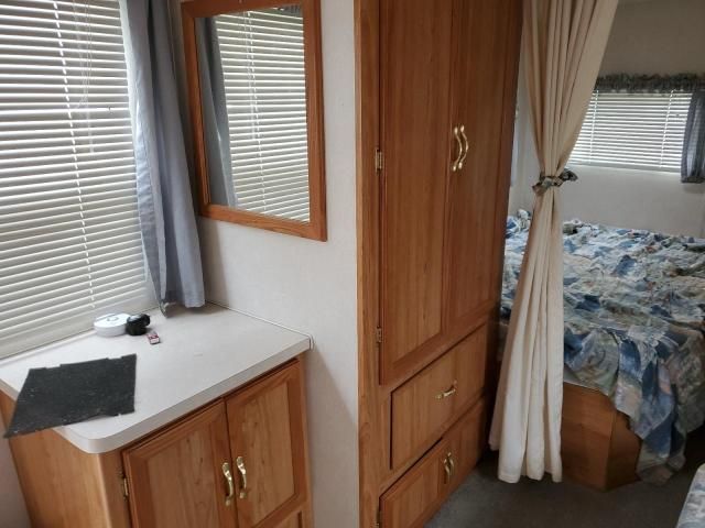 2001 Coachmen Travel Trailer