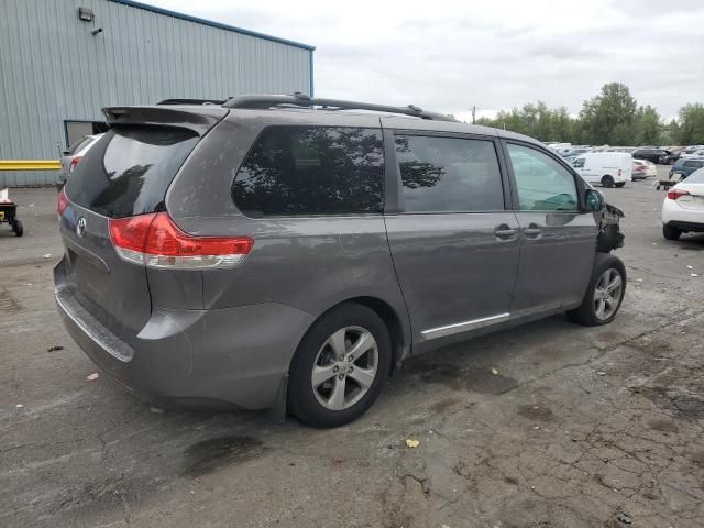 2011 Toyota Sienna LE