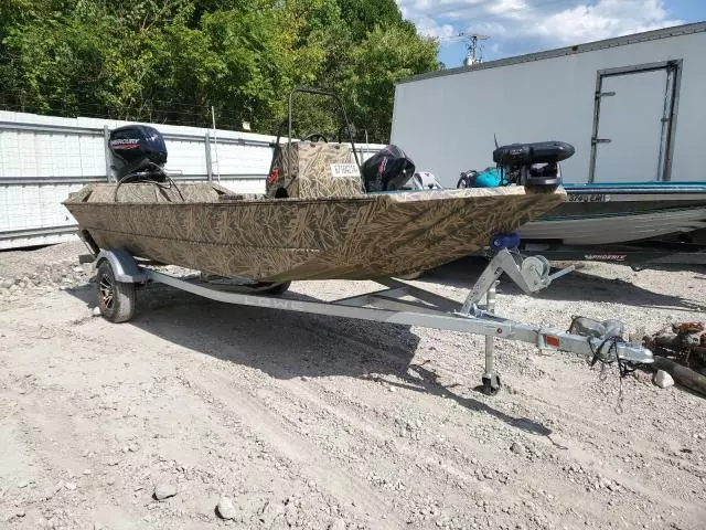 2023 Lowe Boat With Trailer