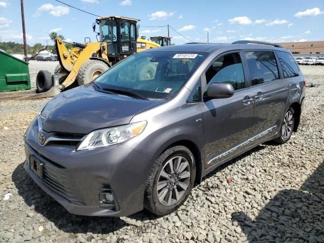 2019 Toyota Sienna XLE