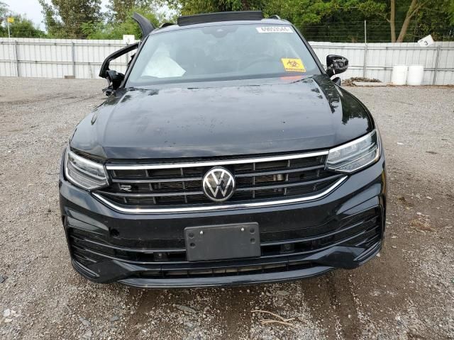 2022 Volkswagen Tiguan SE R-LINE Black