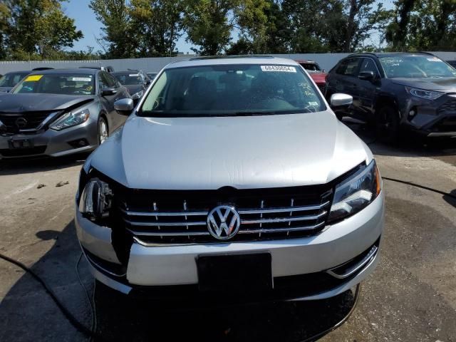 2013 Volkswagen Passat SE