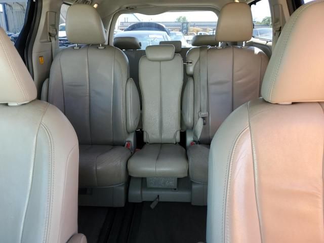 2012 Toyota Sienna XLE