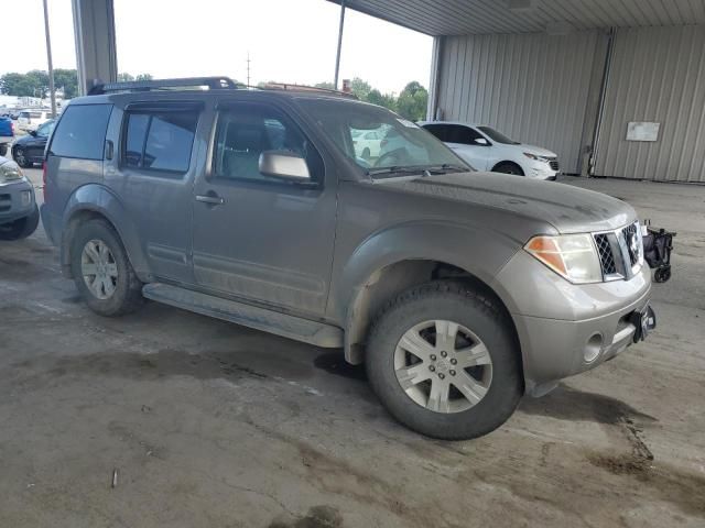 2005 Nissan Pathfinder LE