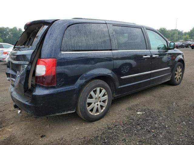 2011 Chrysler Town & Country Touring L