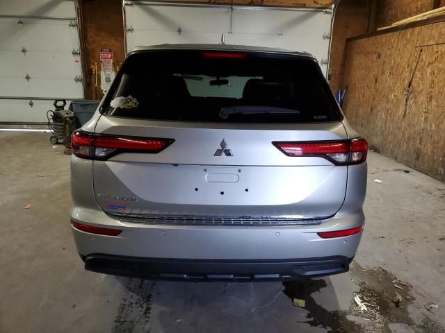 2022 Mitsubishi Outlander ES