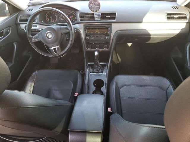 2014 Volkswagen Passat S