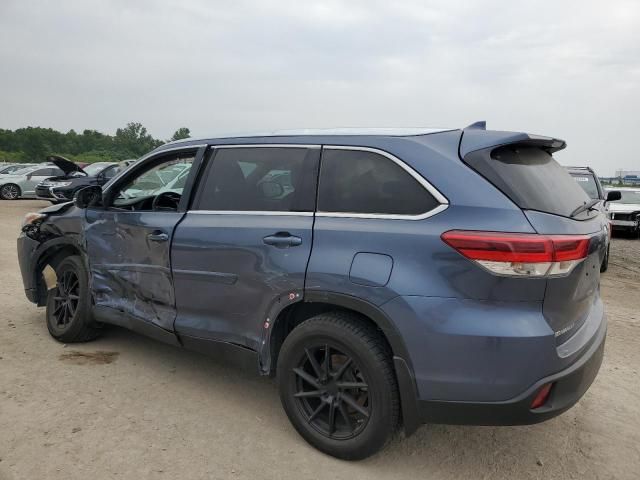 2019 Toyota Highlander SE