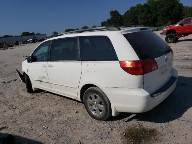 2004 Toyota Sienna CE