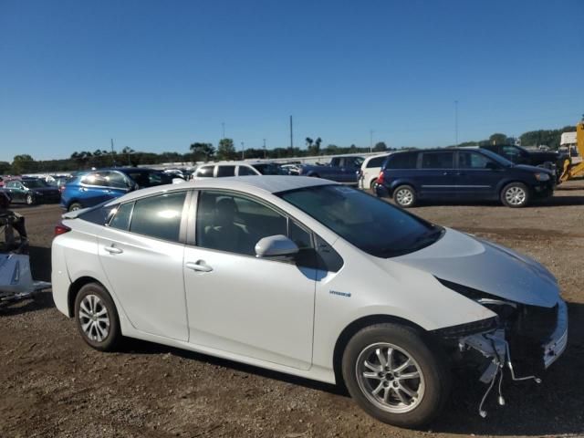 2022 Toyota Prius LE