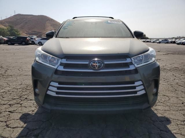 2019 Toyota Highlander LE