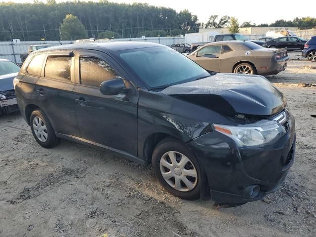 2014 Mitsubishi Outlander ES