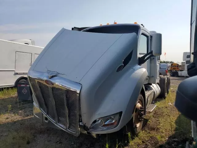 2017 Peterbilt 579