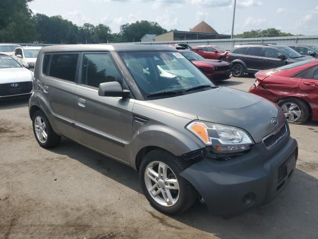 2010 KIA Soul +