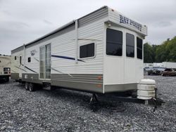 Salvage trucks for sale at Grantville, PA auction: 2015 REC Hauler